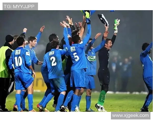 梅斯主场迎战兰斯期待一场精彩对决与精彩进球的较量 梅斯主场迎战兰斯期待一场精彩对决与精彩进球的较量